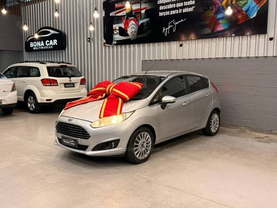 FORD FIESTA 1.6 TITANIUM HATCH 16V FLEX 4P POWERSHIFT